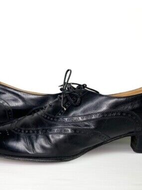 BALLY VINTAGE OXFORD LACE SHOES